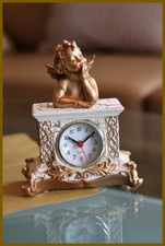 BAROCK ENGEL Zierliche Standuhr/Tischuhr/Uhr mit Engel 17 cm ho. -25-