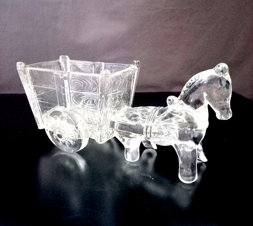 Vintage pferd mit wagen - vintage,