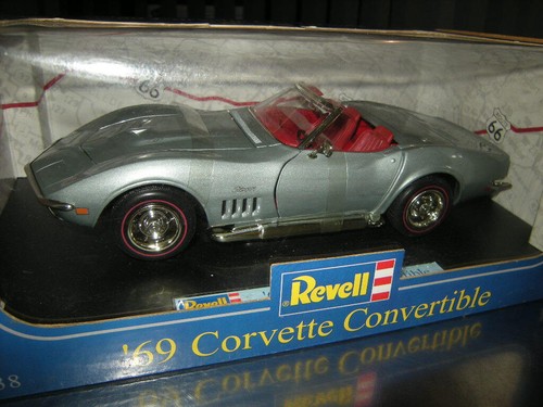 Revell chevrolet corvette - revell,