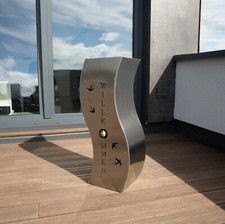 80 cm Pflanzsäule WILLKOMMEN Gartensäule Gartendeko Blumen Welcome Edelstahl