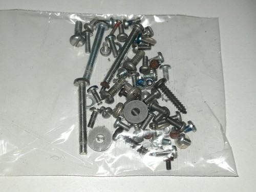 Kleinstteile aus - (schrauben),