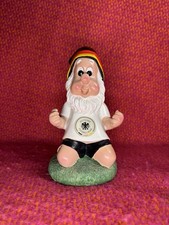 Jubel-Alarm Im Garten: Großer