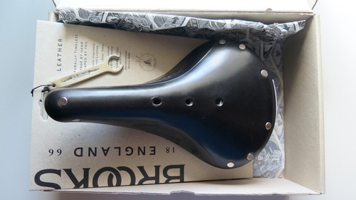 Brooks champion flyer - brooks, •