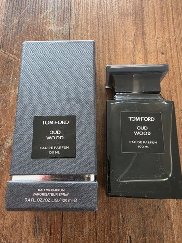 Tom ford oud wood eau - tom,