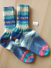 Handarbeit: selbstgestrickte