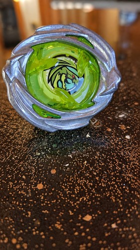 Hasbro takara tomy beyblade - tomy,