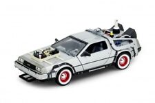 Modellauto  DeLorean DMC12 Back to the Future 3  1:24 Welly  NEU in OVP