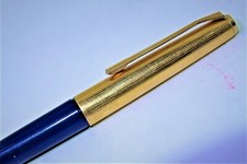 Original PELIKAN Goldplatet Füllhalter mit 585/14 C Goldfeder in Dunkelblau.