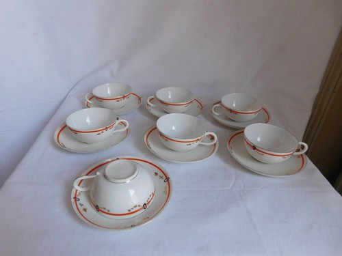 Set aus tassen und - tassen,