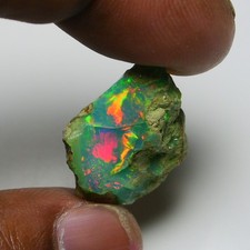 Seltener grüner Opal grob