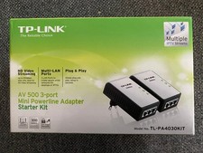 Ein Repeater TP-Link AV500 3-port Mini Powerline Adapter aus Starter Kit