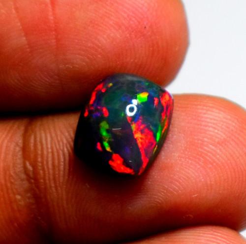 Schwarzer äthiopischer opal - äthiopischer,