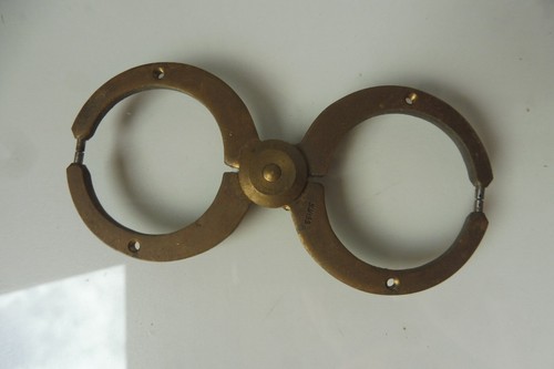 Altes uhrmacher werkzeug - uhrmacher,