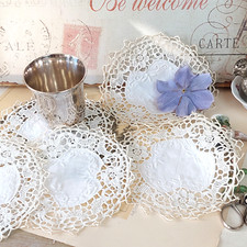 5 x kleine Zierdeckchen, alte