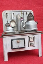  Alter Puppenherd aus  Blech, Marke MFZ, mit Töpfen, Pfannen, Kellen,......