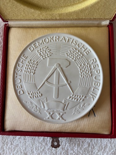 Ddr meissen porzellan medaille - ddr,