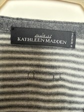 Kathleen Madden, Strickjacke, Cardigan, Merino Wolle, Gr.M, Grau, Tadellos