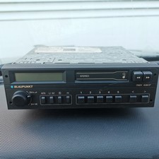 Blaupunkt Trier SQM 27 +Einbauhalter Oldtimer STEREOAutoradio aus 80er Jahre TOP
