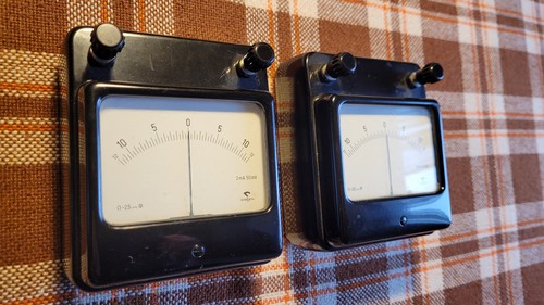 Aus sammlung 2 stck - aus,