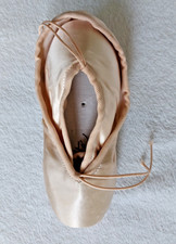 GRISHKO Spitzenschuhe