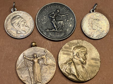 Orden Gruppe Medaillen Deutschland Frankreich Militär 1WK Auszeichnungen defekt