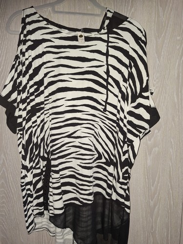 Tredy kapuzen bluse zebra - im,