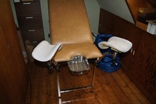 Gynäkologischer Stuhl Untersuchungsliege 3-teilig AGA perfekter Zustand