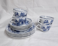 schöne Hutschenreuther 4 Kaffeegedecke   Zwiebelmuster blau weiß