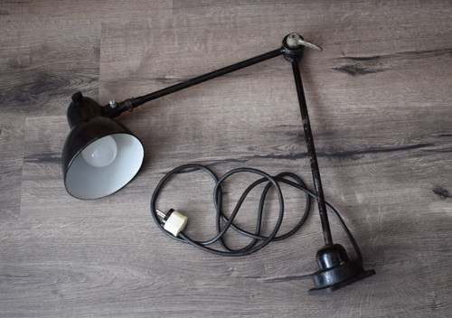 Wandlampe-Werkstattleuchte-Gel