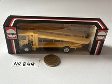 NR849 Herpa MB Autotransporter