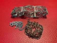 Armreif  + Anhänger + Kette