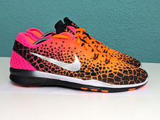 NIKE FREE RUN TR 5.0 Sneaker GR. 42,5 Sportschuhe orange pink schwarz