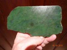 Jade-Anschliff aus dem Ural