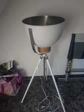 Stehleuchte Stehlampe auf Dreibein Scheinwerfer-Style E27 Holz weiß