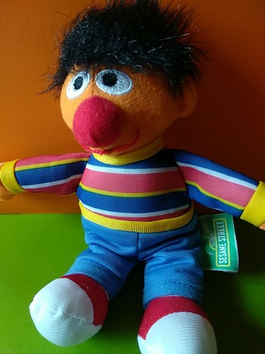 Plüschfigur ernie aus der - plüschfigur,