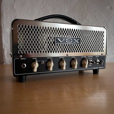 VOX Night Train NT15H - kompakter 15-Watt-Röhrenamp. Klasse Ton. Top-Zustand!