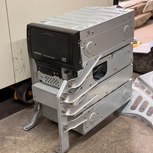 Toyota crown radio receiver - crown,