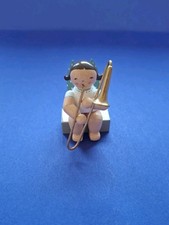 Wendt & Kühn Engel Grünhainichen Erzgebirge Sitzend mit Zugposaune