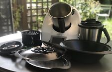 Vorwerk Thermomix TM 5 + 2. Topf (NEU) , Varoma, Kochbücher
