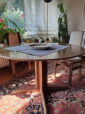 runder Esszimmer-Tisch massiv Holz  + 4 Stühle