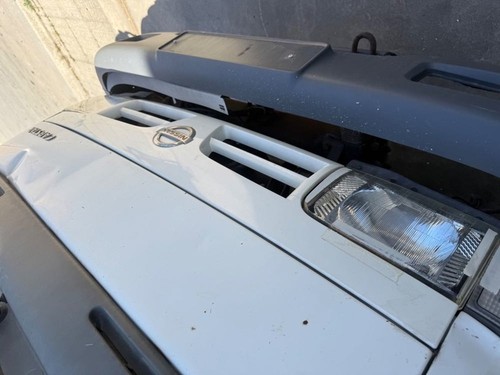 Kühlergrill nissan trade 100 - kühlergrill,