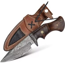 Handcrafted hunting knife with