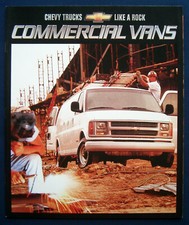 Prospekt brochure 2002 Chevrolet Chevy Commercial Vans  (USA)  Astro  Express