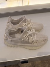 adidas Yeezy Boost 350 V2 Bone