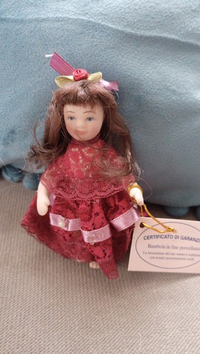 Kleine porzellanpuppe 10 - ,