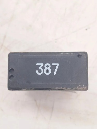 Audi 4b2 c5 - audi, relais