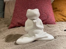 keramik frosch figur weiß in