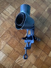 Alter Fleischwolf  große