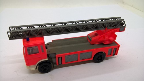 Herpa man tagesleuchtrot - herpa,