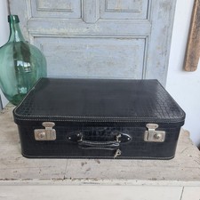 C1235 Alter Reisekoffer um